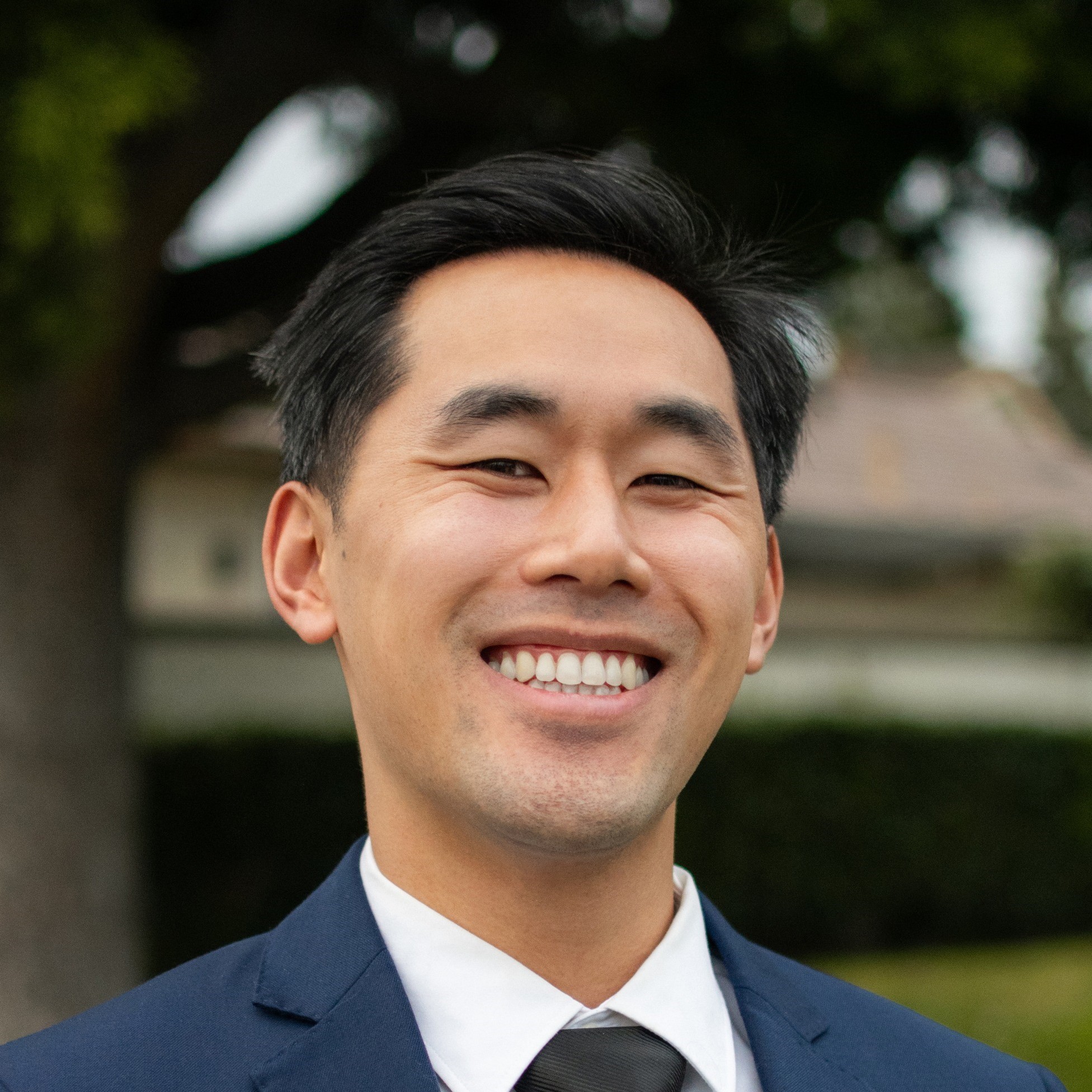 Headshot of Joseph Zhu.